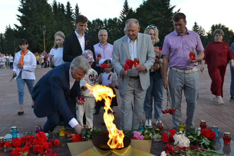 Калачинцы стали участниками акции «Свеча памяти».